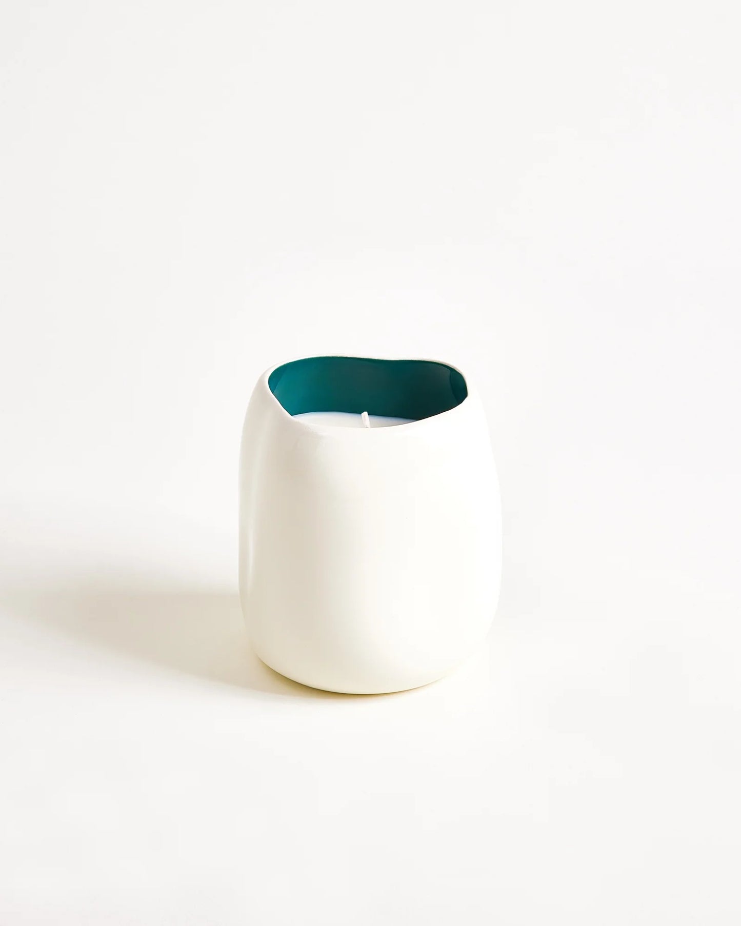 João - scented candle "Velvet Silk" sand dark green